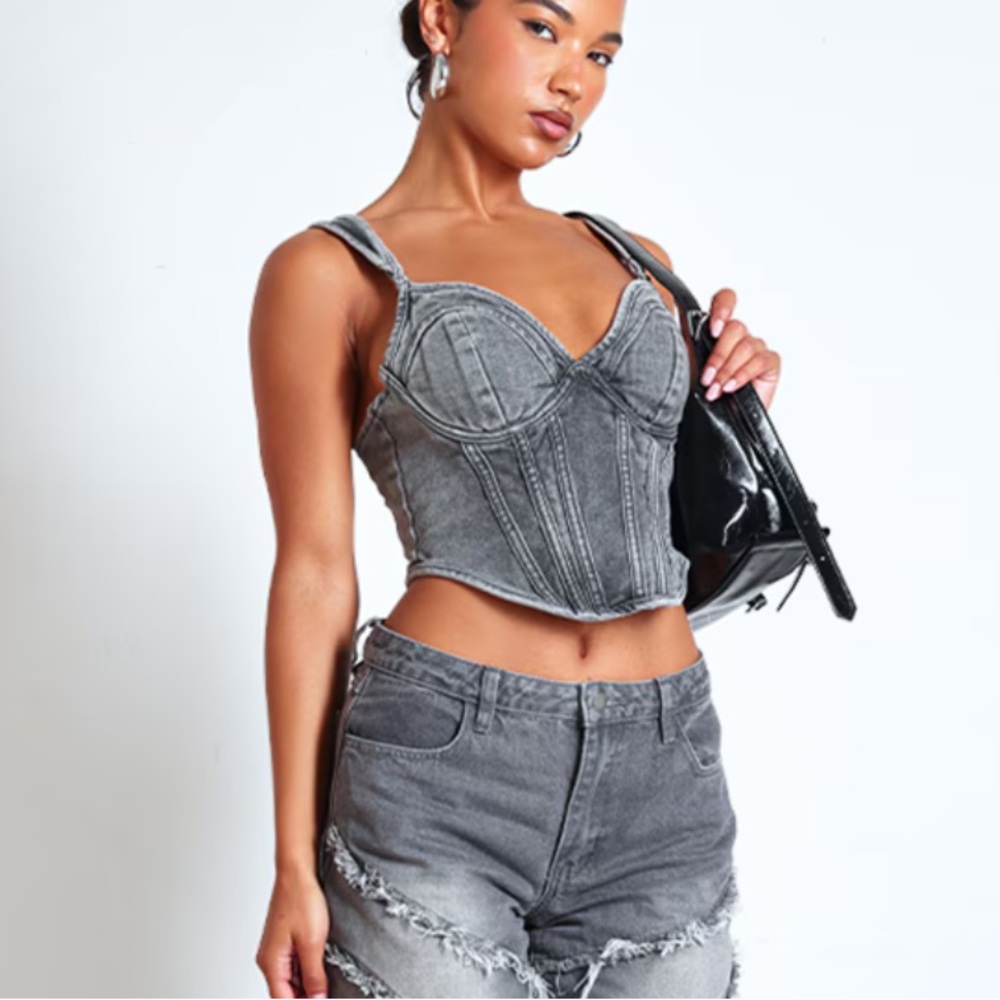 NWT $60 • PrettyLittleThing • Denim Corset • Size 18